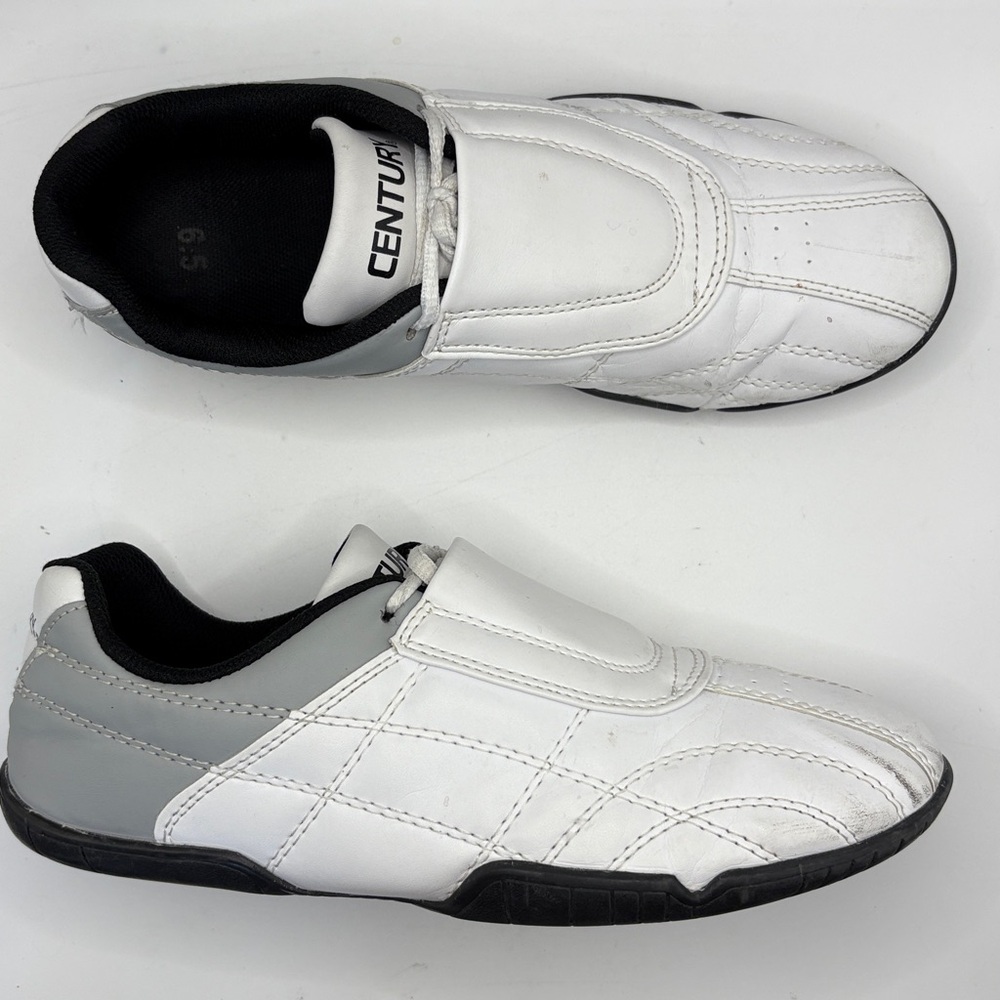 Century Lightfoot Martial Arts Shoes size 6.5